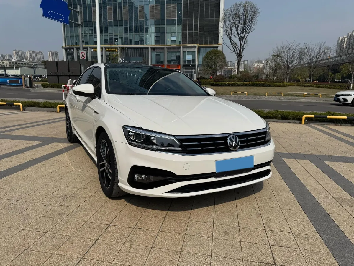 2021 Volkswagen Lamando 1.4T 150HP L4 7DCT,autocango,china used car exporter,china ev exporter,chinese used car exporter,chinese used ev exporter