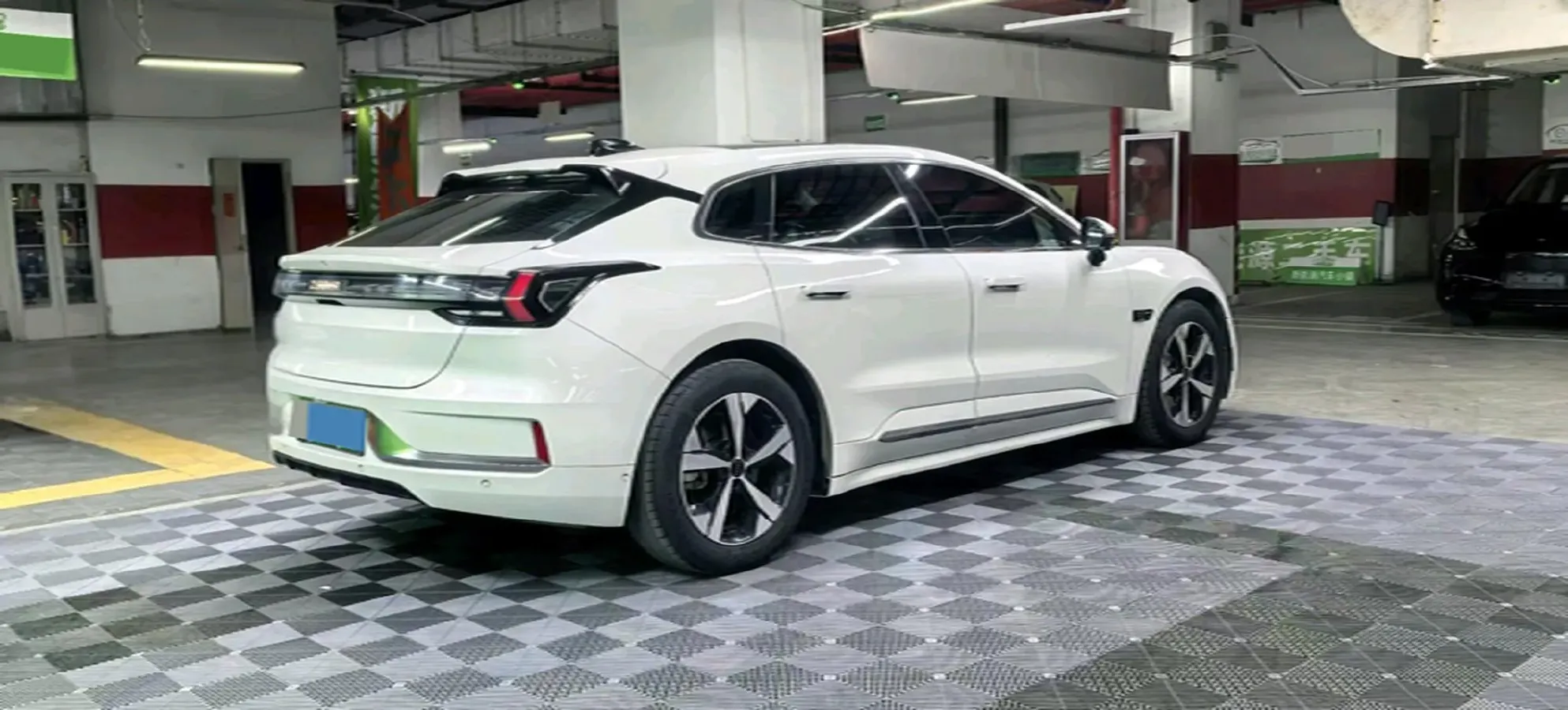 2022 Zeekr 001 BEV 100KWH,autocango,china used car exporter,china ev exporter,chinese used car exporter,chinese used ev exporter