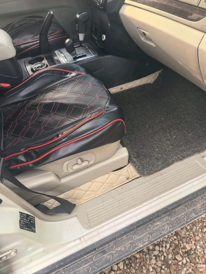 2018 Mitsubishi Pajero 3.0L 174HP V6 5AT,autocango,china used car exporter,china ev exporter,chinese used car exporter,chinese used ev exporter