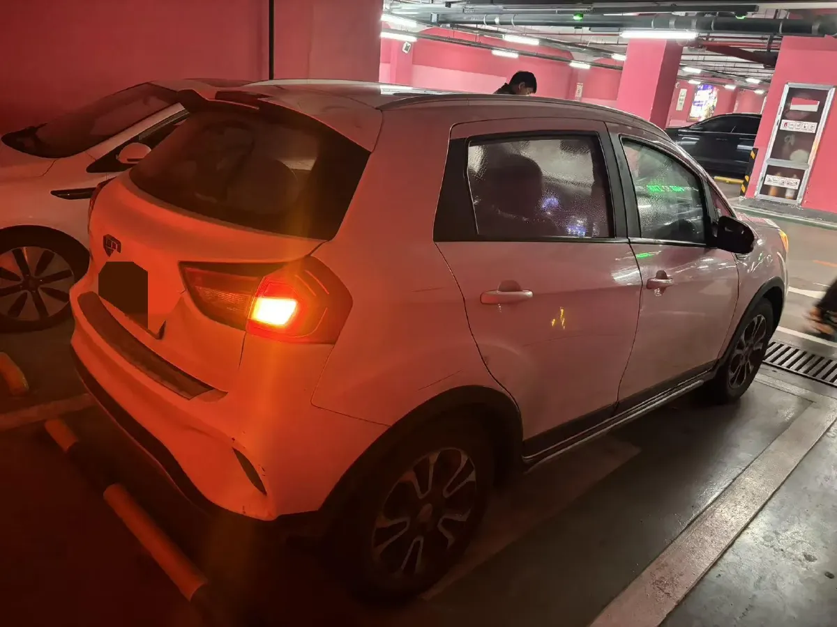 2017 Geely Vision X3 1.5L 102HP L4 5MT,autocango,china used car exporter,china ev exporter,chinese used car exporter,chinese used ev exporter