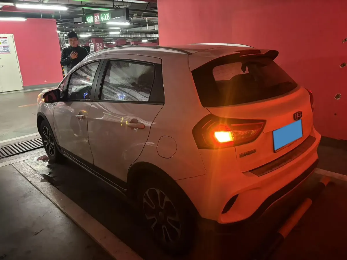 2017 Geely Vision X3 1.5L 102HP L4 5MT,autocango,china used car exporter,china ev exporter,chinese used car exporter,chinese used ev exporter