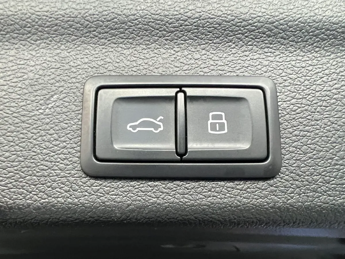 2022 Audi A3 1.4T 150HP L4 7DCT,autocango,china used car exporter,china ev exporter,chinese used car exporter,chinese used ev exporter