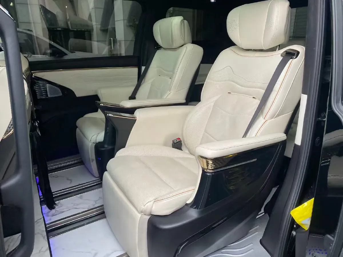 2023 GAC Trumpchi M8 2.0T 190HP L4 E-CVT Hybrid,autocango,china used car exporter,china ev exporter,chinese used car exporter,chinese used ev exporter