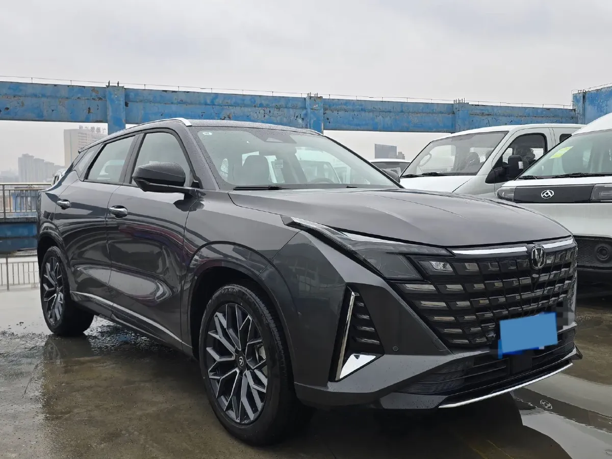 2025 ChangAn UNI-Z 1.5T 188HP L4 7DCT,autocango,china used car exporter,china ev exporter,chinese used car exporter,chinese used ev exporter