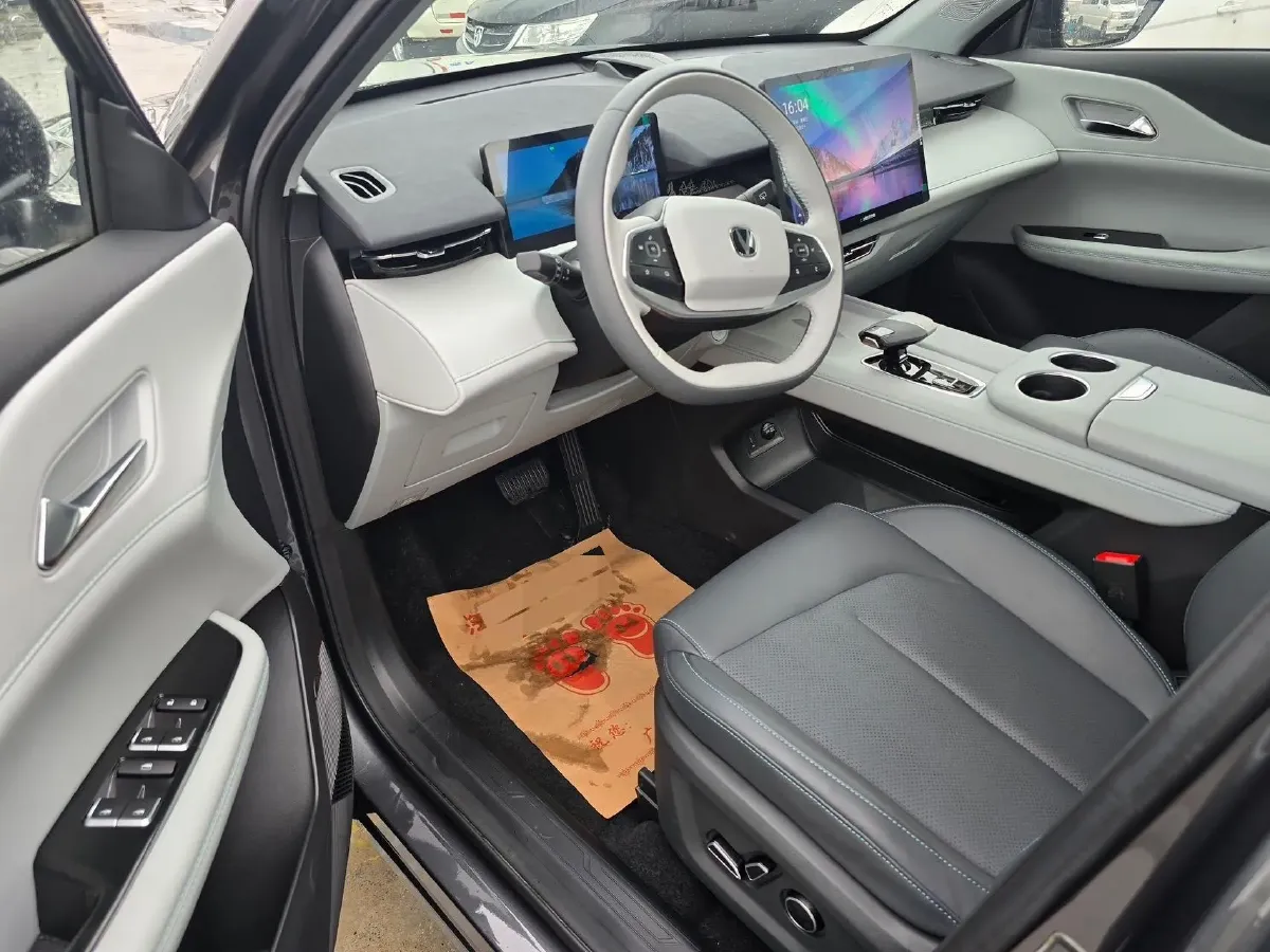 2025 ChangAn UNI-Z 1.5T 188HP L4 7DCT,autocango,china used car exporter,china ev exporter,chinese used car exporter,chinese used ev exporter