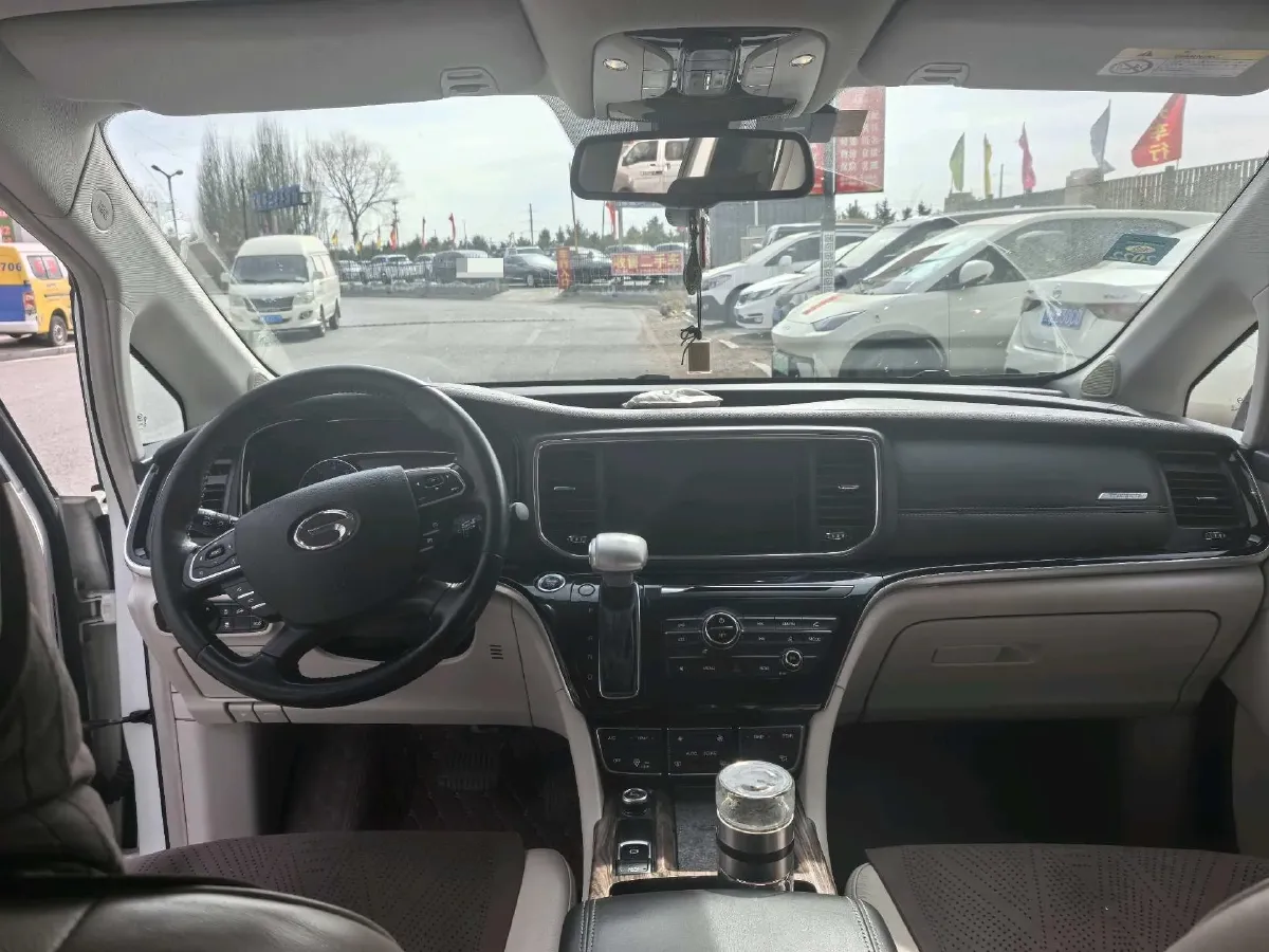 2018 GAC Trumpchi M8 2.0T 201HP L4 6AT,autocango,china used car exporter,china ev exporter,chinese used car exporter,chinese used ev exporter