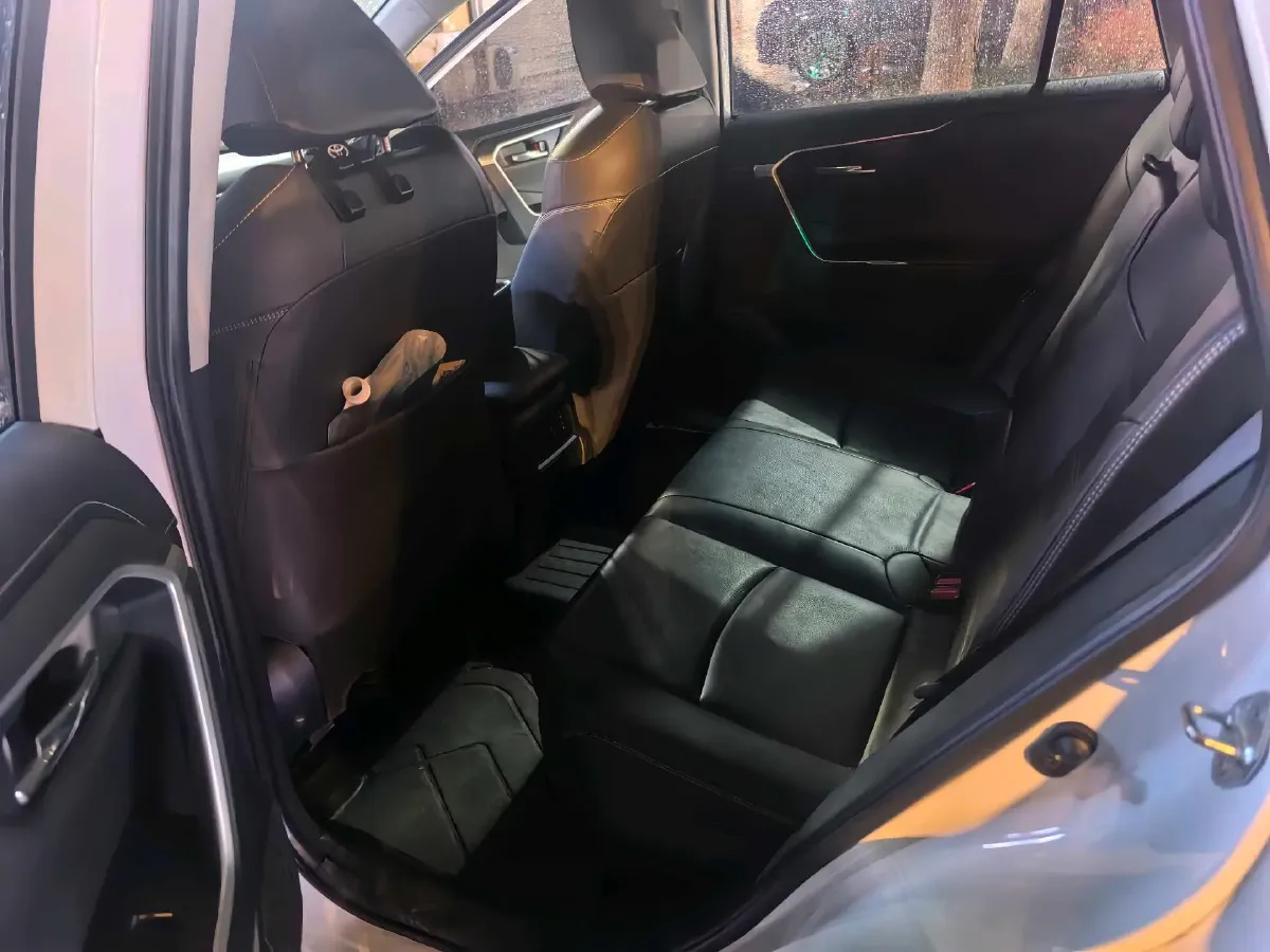 2023 Toyota RAV4 2.5L 178HP L4 E-CVT Hybrid,autocango,china used car exporter,china ev exporter,chinese used car exporter,chinese used ev exporter