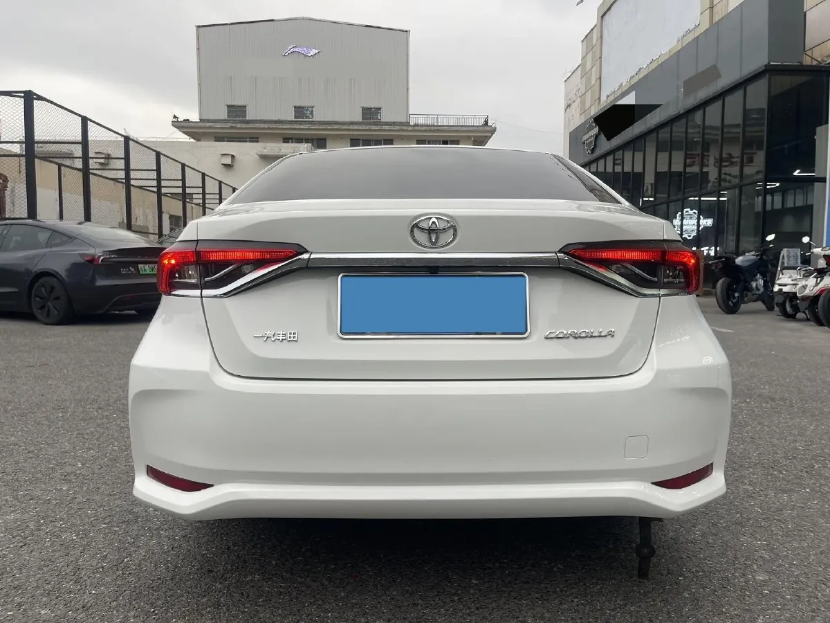 2021 Toyota Corolla 1.2T 116HP L4 CVT,autocango,china used car exporter,china ev exporter,chinese used car exporter,chinese used ev exporter