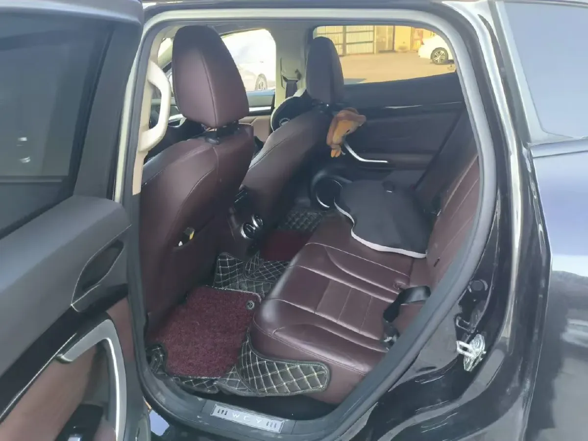 2017 WEY VV7 2.0T 234HP L4 7DCT,autocango,china used car exporter,china ev exporter,chinese used car exporter,chinese used ev exporter