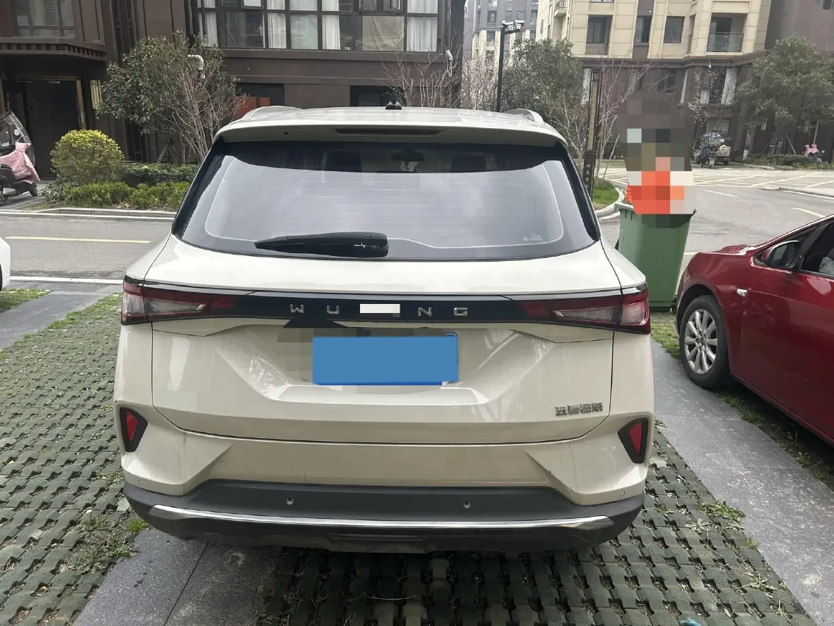 2021 WuLing XingChen 1.5T 147HP L4 6MT,autocango,china used car exporter,china ev exporter,chinese used car exporter,chinese used ev exporter