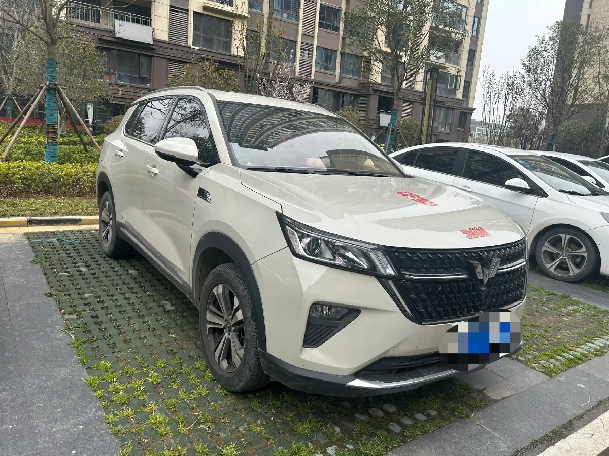 2021 WuLing XingChen 1.5T 147HP L4 6MT,autocango,china used car exporter,china ev exporter,chinese used car exporter,chinese used ev exporter