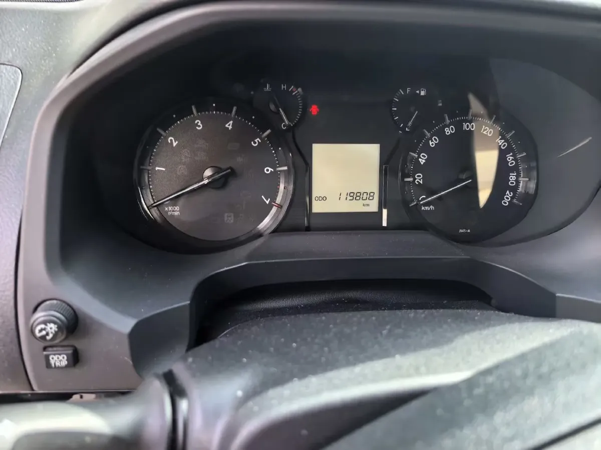 2018 Land Rover Discovery Sport 2.0T 241HP L4 9AT,autocango,china used car exporter,china ev exporter,chinese used car exporter,chinese used ev exporter