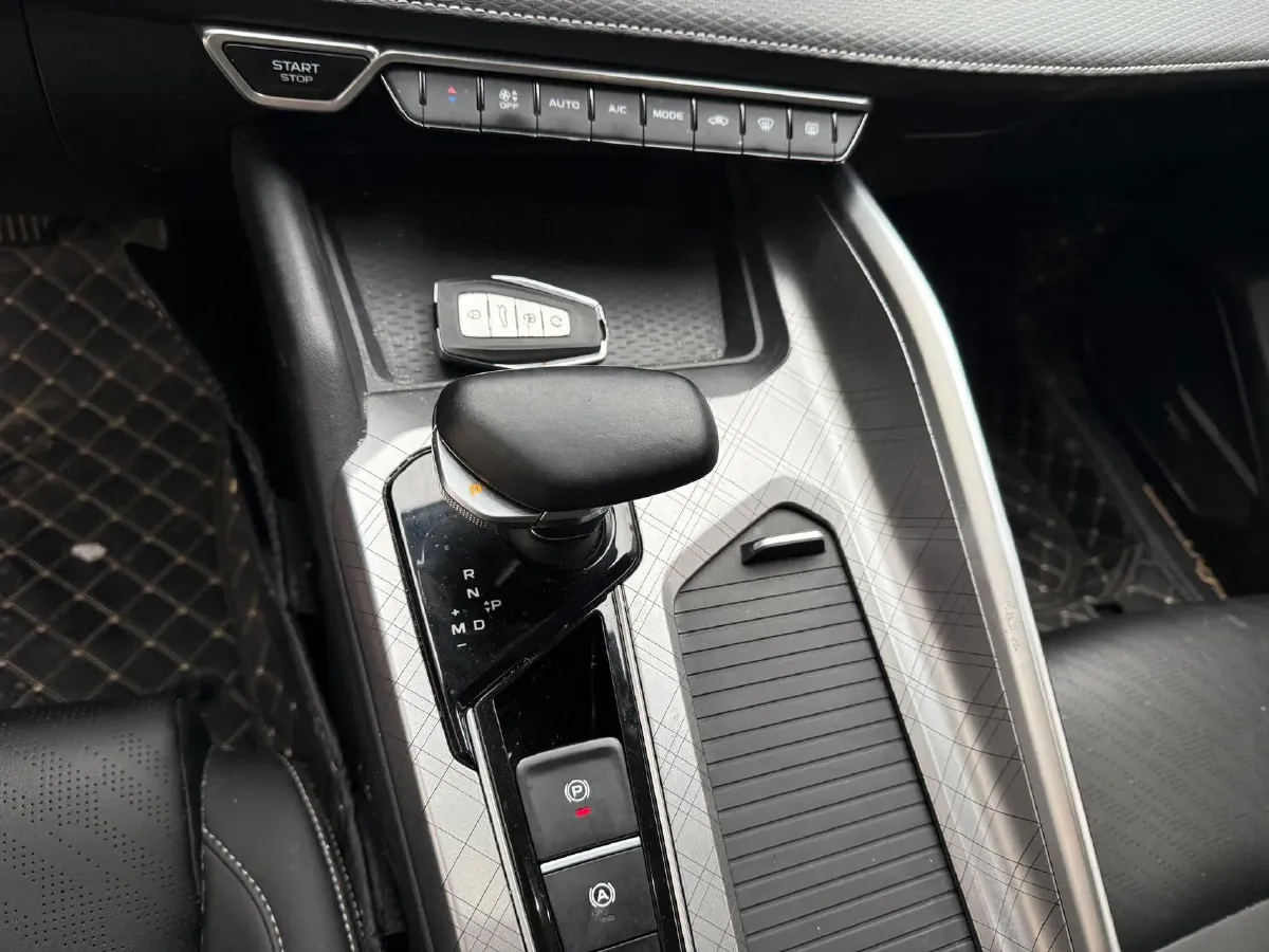 2023 Geely Preface 2.0T 190HP L4 7DCT,autocango,china used car exporter,china ev exporter,chinese used car exporter,chinese used ev exporter