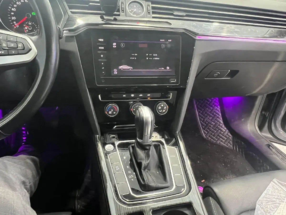 2020 Volkswagen Magotan 1.4T 150HP L4 7DCT,autocango,china used car exporter,china ev exporter,chinese used car exporter,chinese used ev exporter