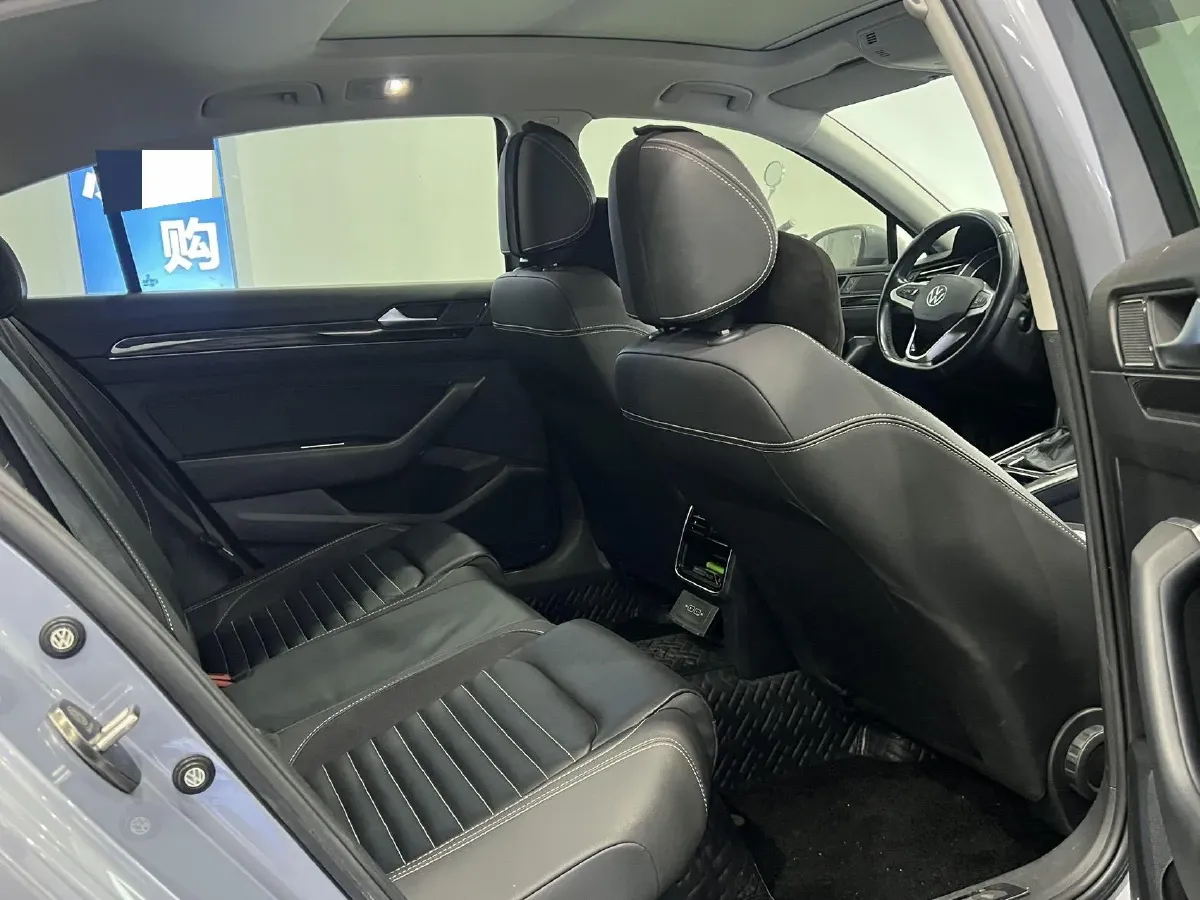 2020 Volkswagen Magotan 1.4T 150HP L4 7DCT,autocango,china used car exporter,china ev exporter,chinese used car exporter,chinese used ev exporter