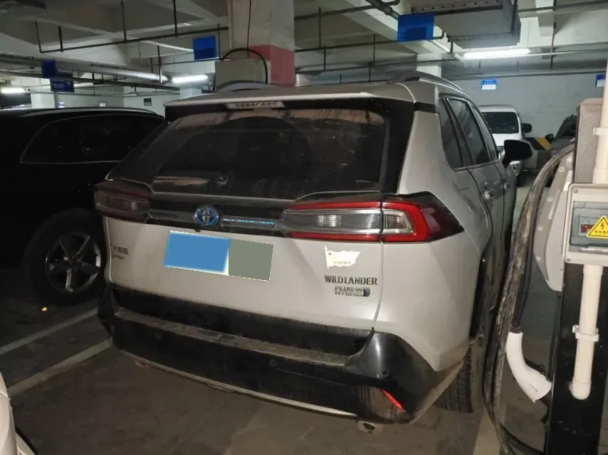 2021 Toyota Wildlander 2.5L 180HP L4 E-CVT PHEV 15.984KWH,autocango,china used car exporter,china ev exporter,chinese used car exporter,chinese used ev exporter