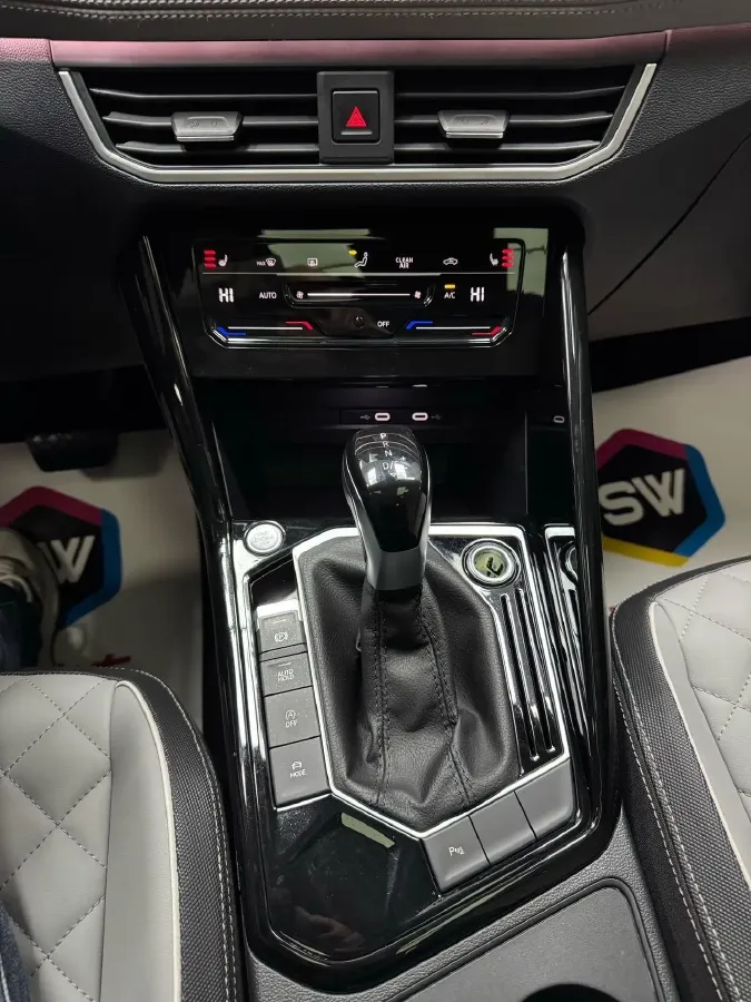 2023 Volkswagen Tayron 1.4T 150HP L4 7DCT,autocango,china used car exporter,china ev exporter,chinese used car exporter,chinese used ev exporter