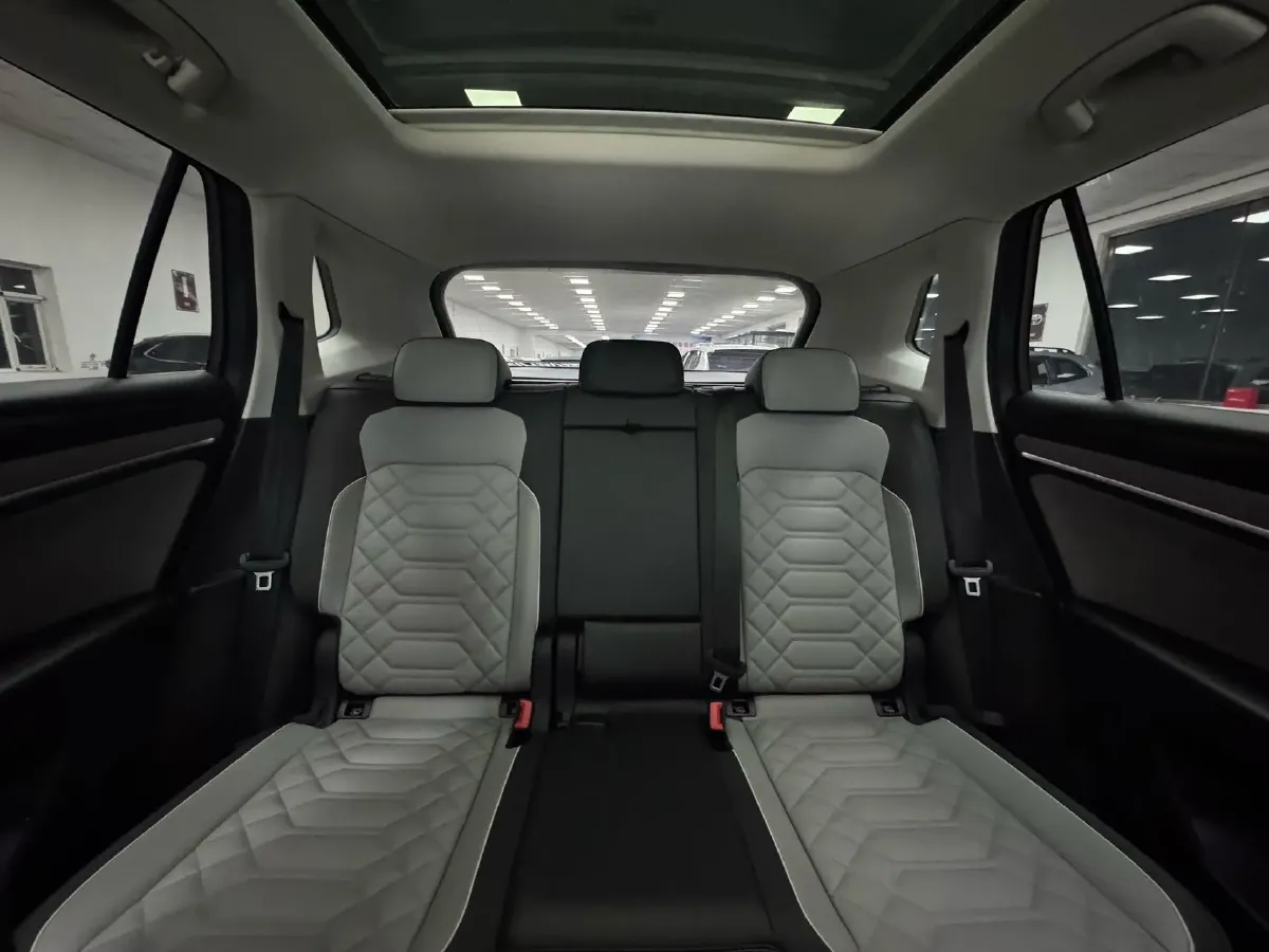 2023 Volkswagen Tayron 1.4T 150HP L4 7DCT,autocango,china used car exporter,china ev exporter,chinese used car exporter,chinese used ev exporter