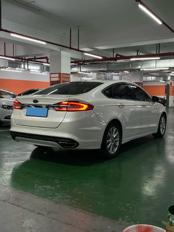2018 Ford Mondeo 2.0T 204HP L4 6AT,autocango,china used car exporter,china ev exporter,chinese used car exporter,chinese used ev exporter