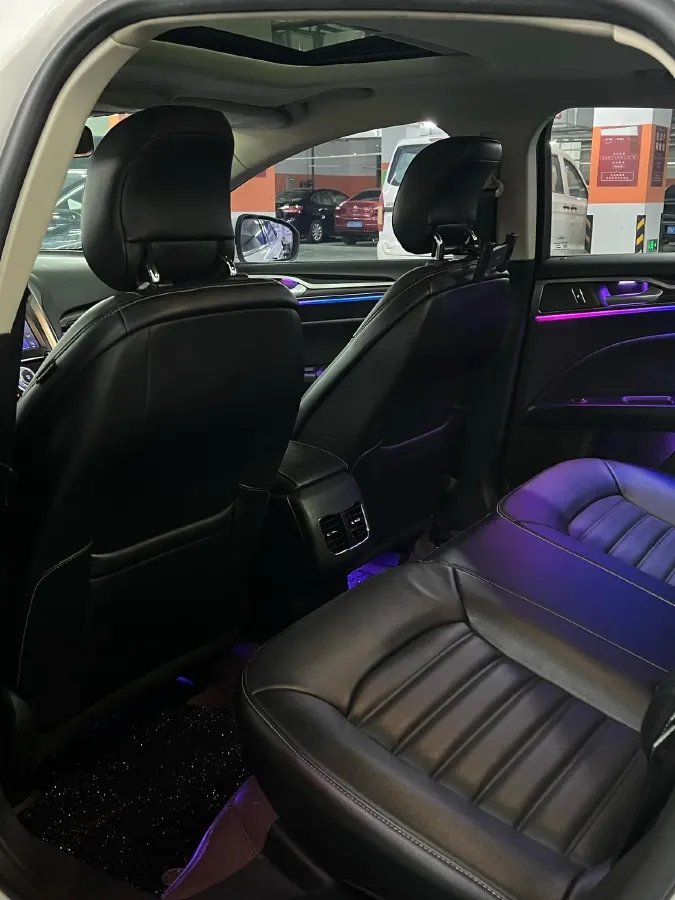 2018 Ford Mondeo 2.0T 204HP L4 6AT,autocango,china used car exporter,china ev exporter,chinese used car exporter,chinese used ev exporter