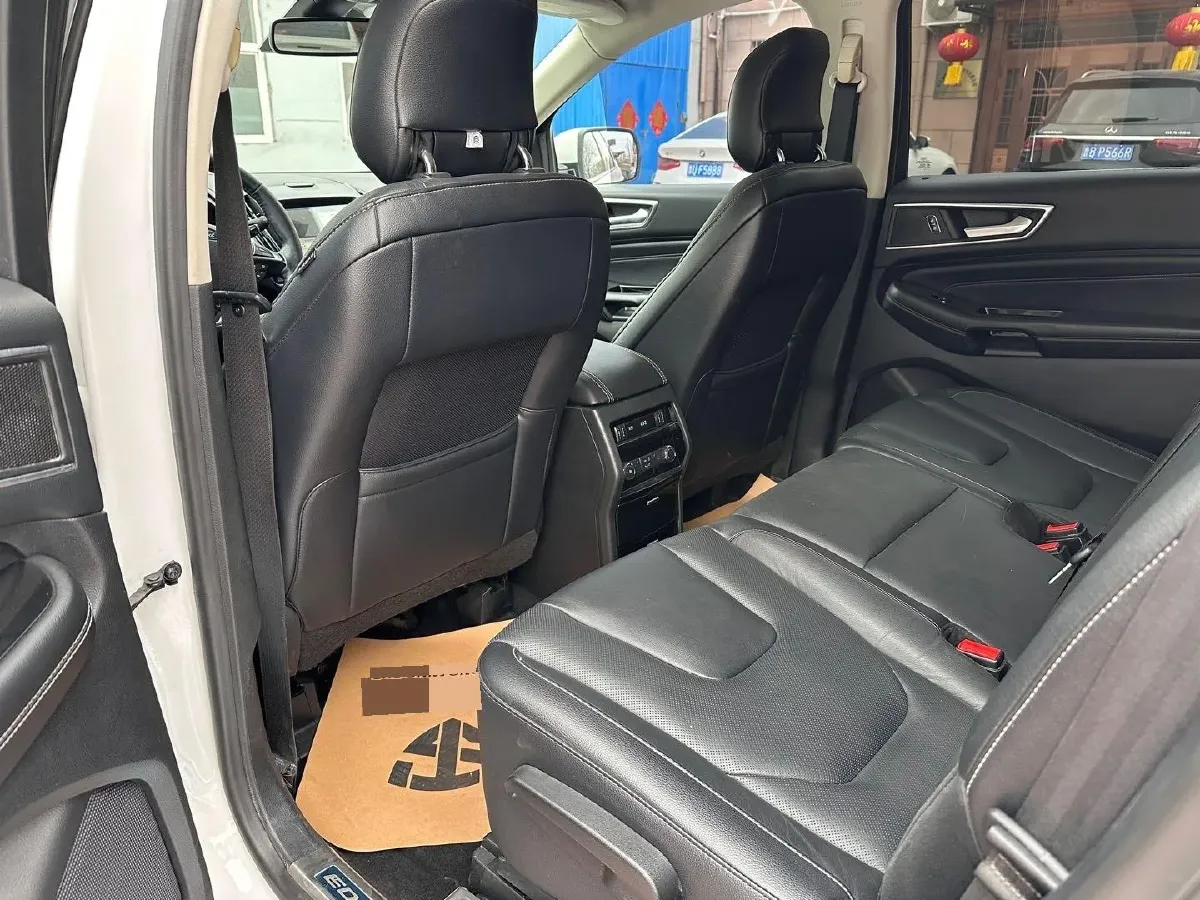 2018 Ford Edge 2.0T 245HP L4 6AT,autocango,china used car exporter,china ev exporter,chinese used car exporter,chinese used ev exporter