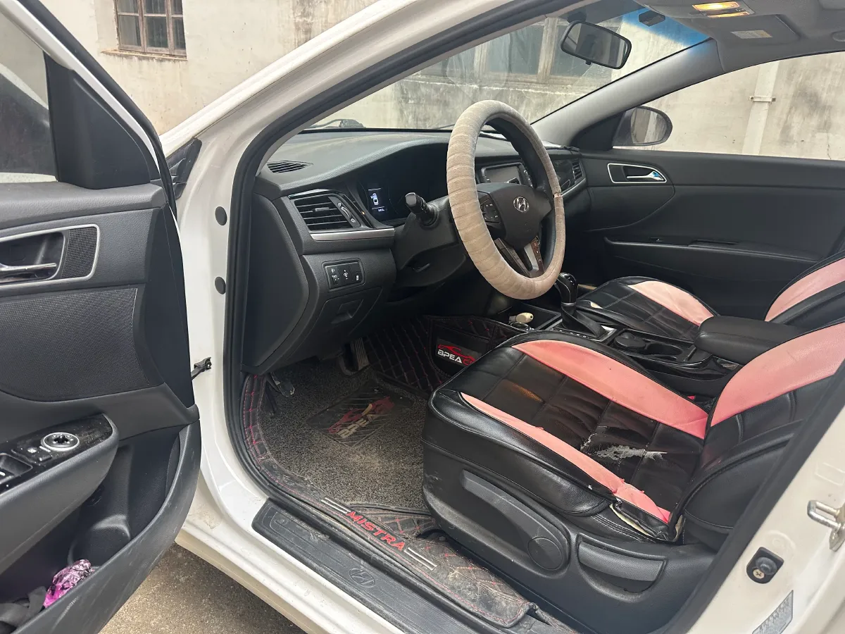 2017 Hyundai Mistra 1.6T 175HP L4 7DCT,autocango,china used car exporter,china ev exporter,chinese used car exporter,chinese used ev exporter