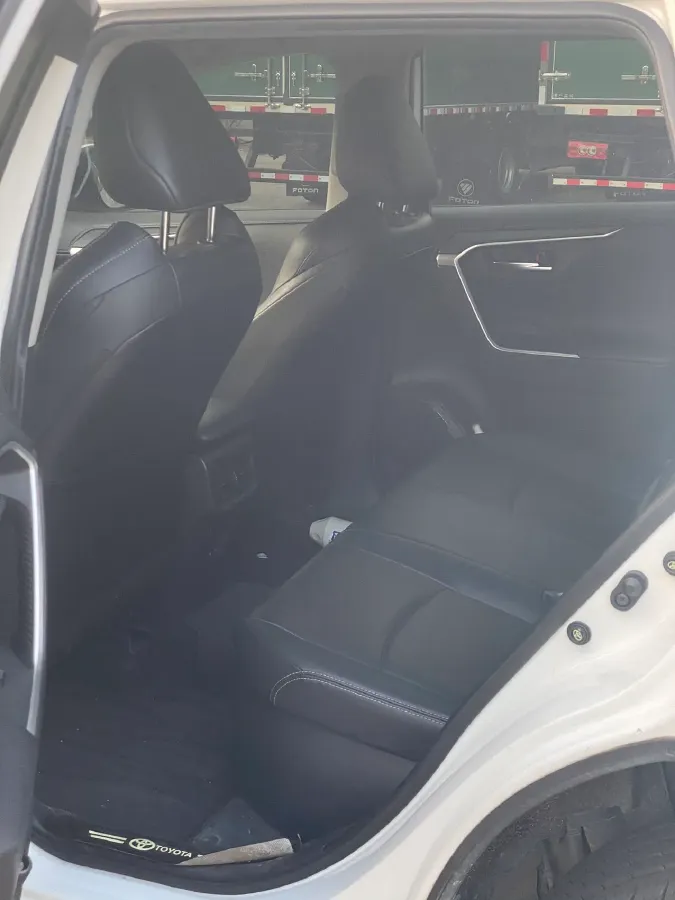 2022 Toyota Wildlander 2.5L 178HP L4 E-CVT Hybrid,autocango,china used car exporter,china ev exporter,chinese used car exporter,chinese used ev exporter