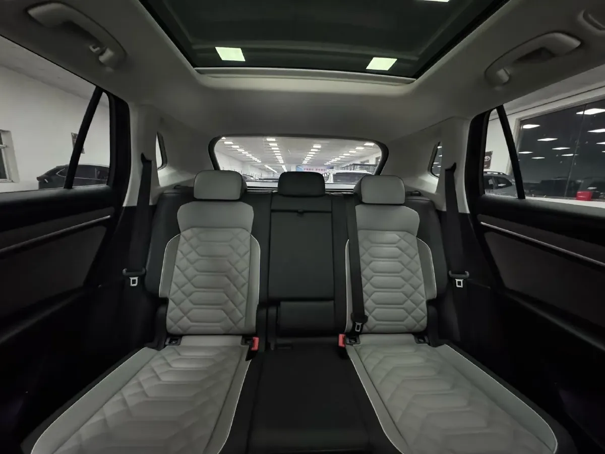 2023 Volkswagen Tayron 1.4T 150HP L4 7DCT,autocango,china used car exporter,china ev exporter,chinese used car exporter,chinese used ev exporter