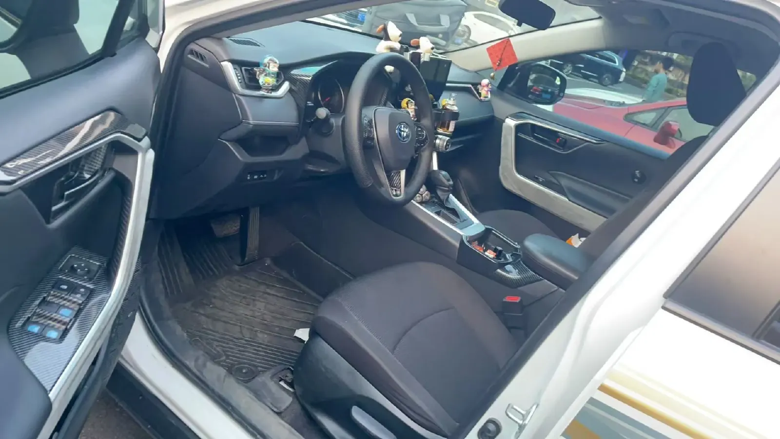 2023 Toyota RAV4 2.0L 171HP L4 CVT,autocango,china used car exporter,china ev exporter,chinese used car exporter,chinese used ev exporter