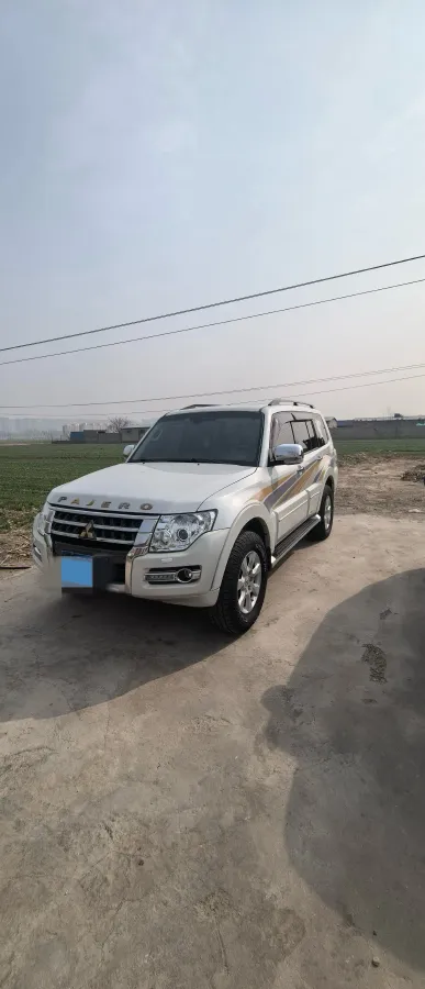 2016 Mitsubishi Pajero 3.0L 174HP V6 5AT,autocango,china used car exporter,china ev exporter,chinese used car exporter,chinese used ev exporter