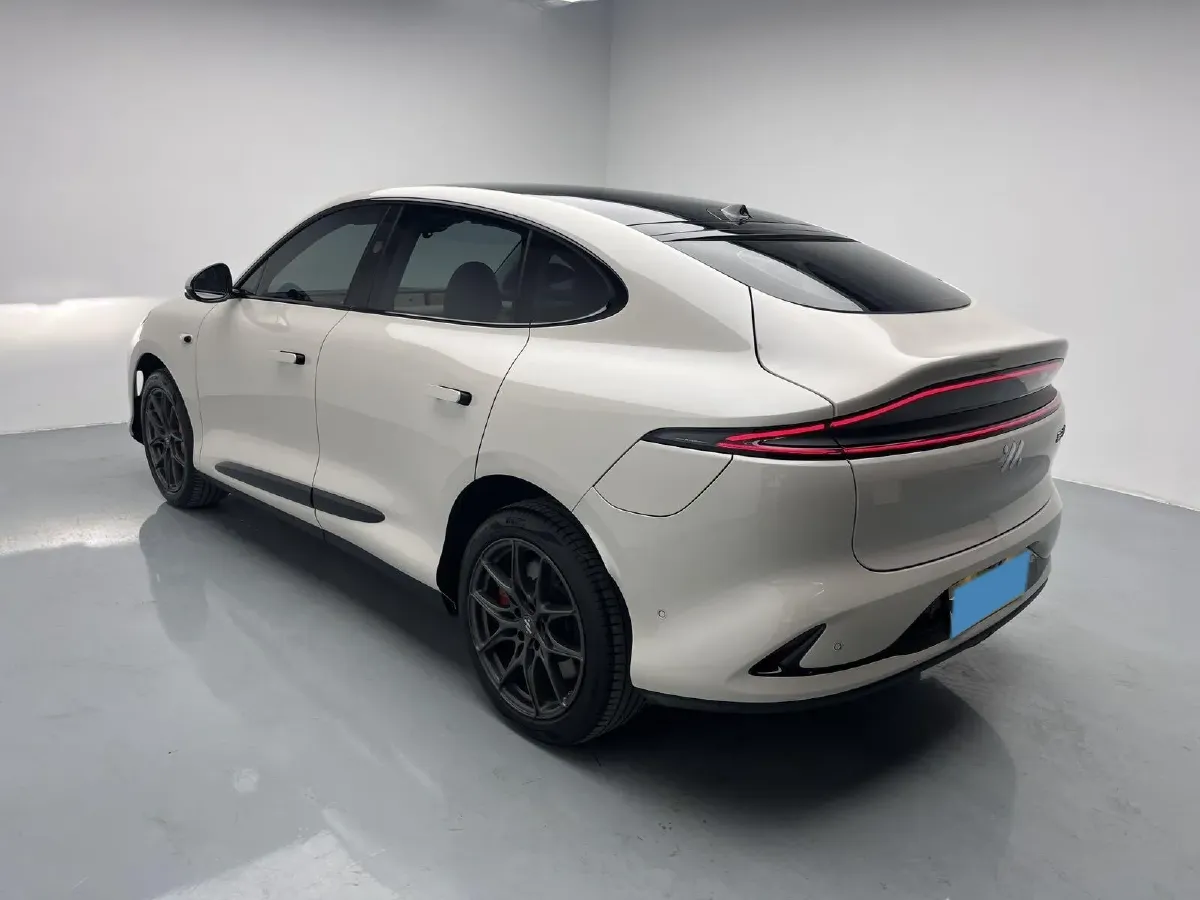 2023 IM LS6 BEV 71KWH,autocango,china used car exporter,china ev exporter,chinese used car exporter,chinese used ev exporter