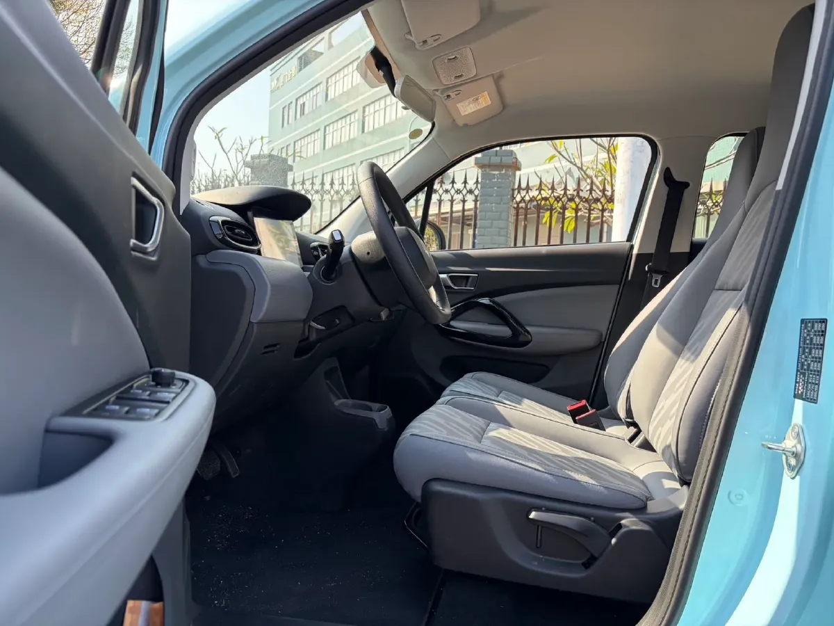 2025 Leapmotor T03 BEV 41.3KWH,autocango,china used car exporter,china ev exporter,chinese used car exporter,chinese used ev exporter