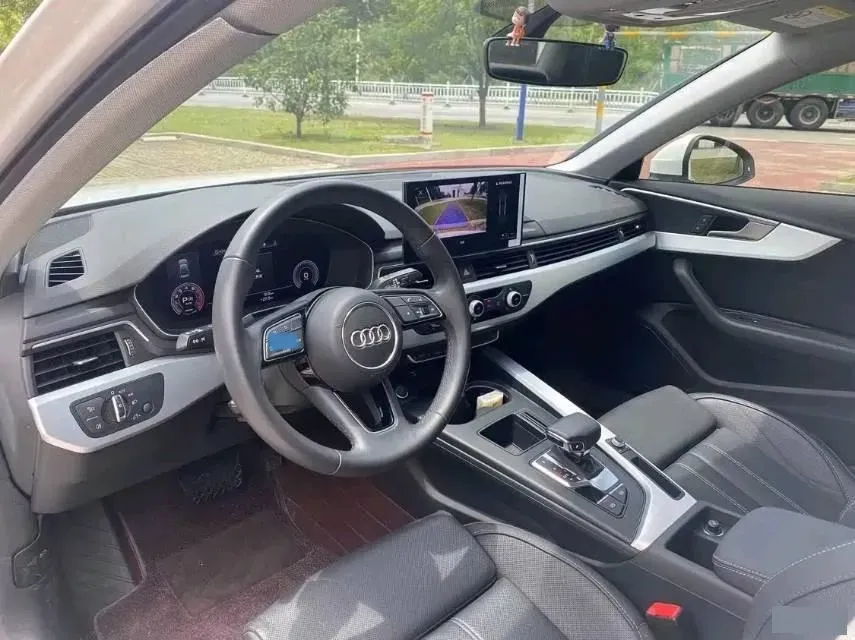 2022 Audi A4L 2.0T 190HP L4 7DCT,autocango,china used car exporter,china ev exporter,chinese used car exporter,chinese used ev exporter