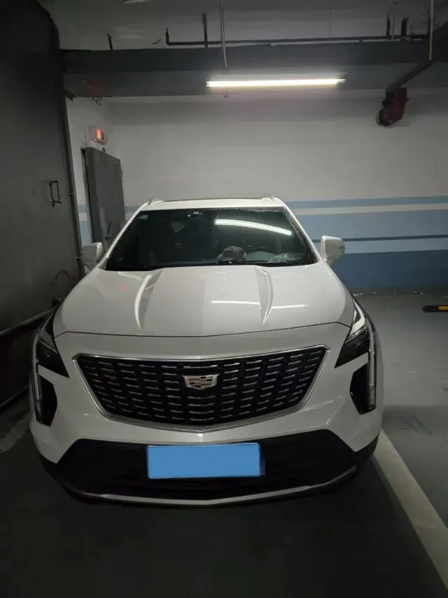 2020 Cadillac XT4 2.0T 241HP L4 9AT,autocango,china used car exporter,china ev exporter,chinese used car exporter,chinese used ev exporter