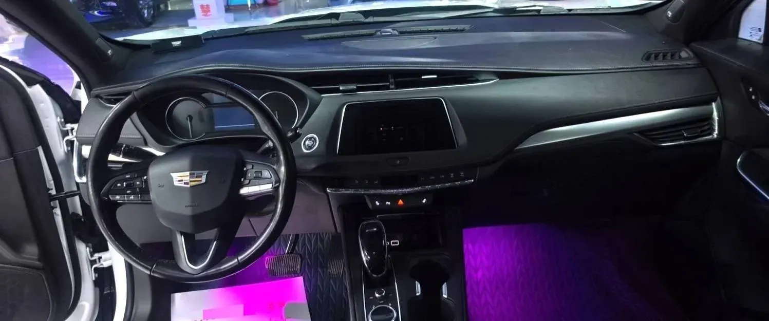 2020 Cadillac XT4 2.0T 241HP L4 9AT,autocango,china used car exporter,china ev exporter,chinese used car exporter,chinese used ev exporter