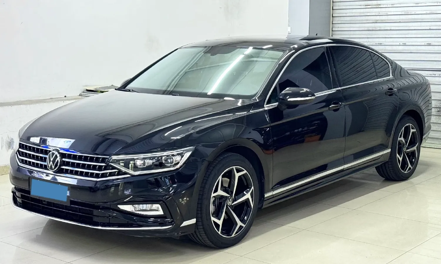 2023 Volkswagen Magotan 2.0T 186HP L4 7DCT,autocango,china used car exporter,china ev exporter,chinese used car exporter,chinese used ev exporter