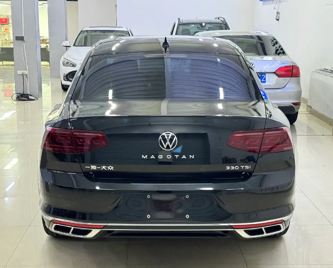 2023 Volkswagen Magotan 2.0T 186HP L4 7DCT,autocango,china used car exporter,china ev exporter,chinese used car exporter,chinese used ev exporter
