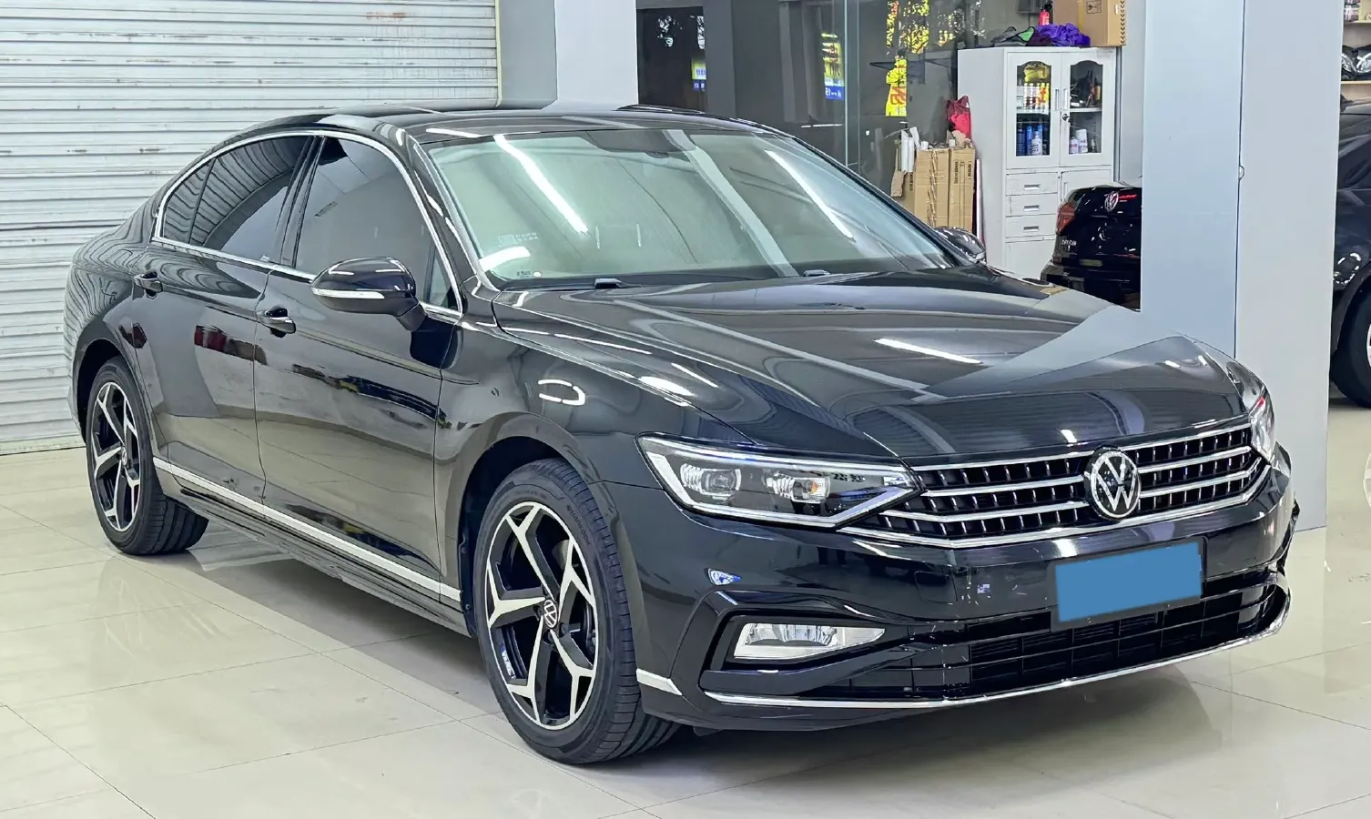 2023 Volkswagen Magotan 2.0T 186HP L4 7DCT,autocango,china used car exporter,china ev exporter,chinese used car exporter,chinese used ev exporter