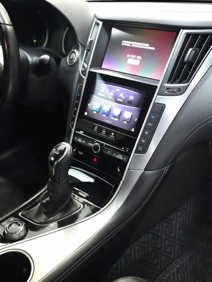 2019 Mercedes-Benz GLA Class 2.0T 211HP L4 7DCT,autocango,china used car exporter,china ev exporter,chinese used car exporter,chinese used ev exporter