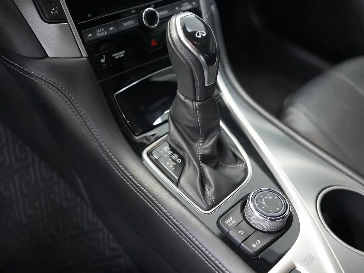 2019 Mercedes-Benz GLA Class 2.0T 211HP L4 7DCT,autocango,china used car exporter,china ev exporter,chinese used car exporter,chinese used ev exporter