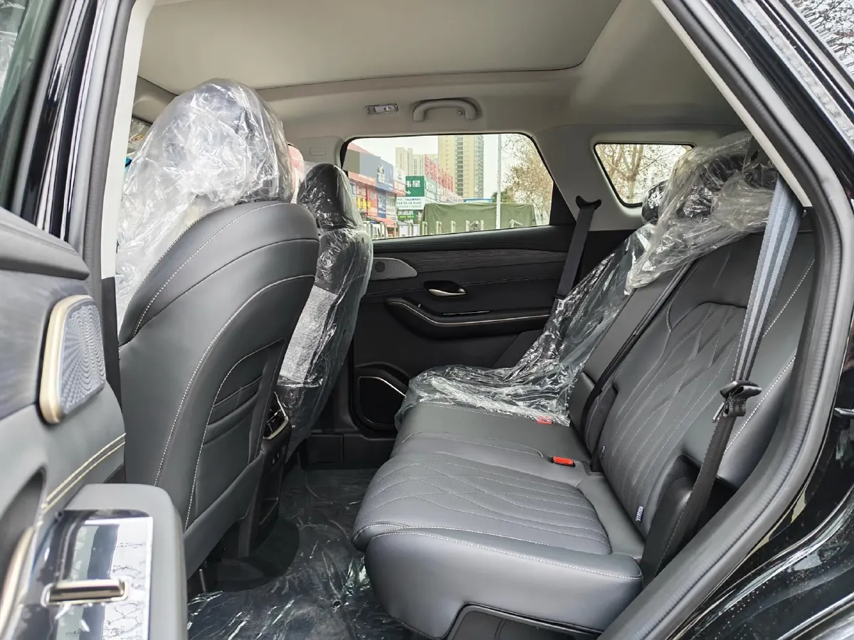 2025 Isuzu Taga EV BEV,autocango,china used car exporter,china ev exporter,chinese used car exporter,chinese used ev exporter