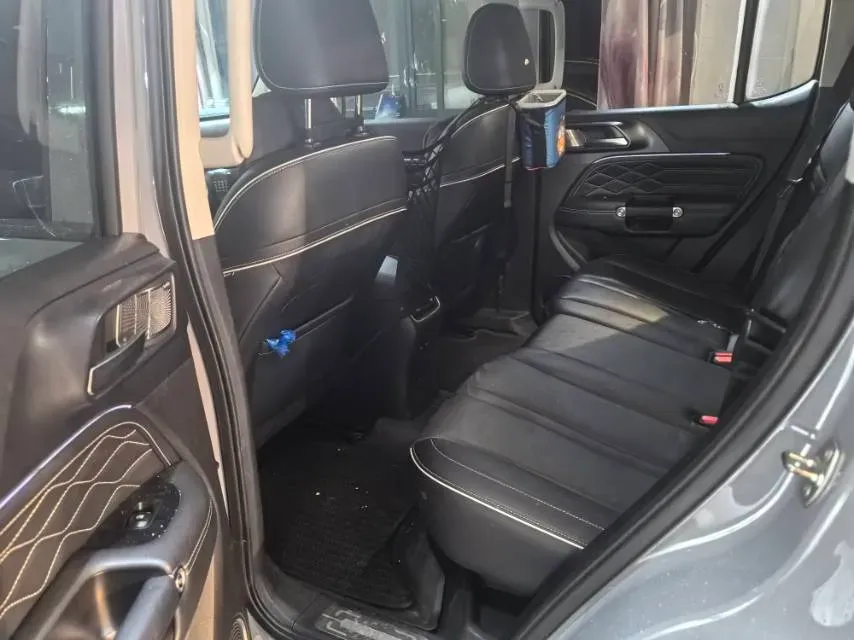 2021 Tank 300 2.0T 227HP L4 8AT,autocango,china used car exporter,china ev exporter,chinese used car exporter,chinese used ev exporter