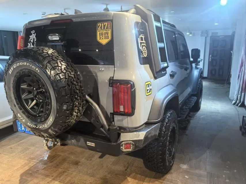 2021 Tank 300 2.0T 227HP L4 8AT,autocango,china used car exporter,china ev exporter,chinese used car exporter,chinese used ev exporter