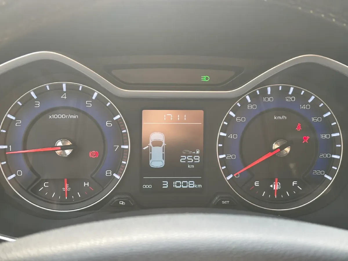 2017 Geely Vision X3 1.5L 102HP L4 5MT,autocango,china used car exporter,china ev exporter,chinese used car exporter,chinese used ev exporter