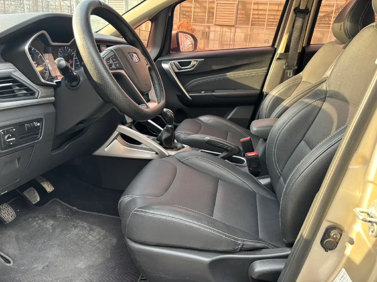 2017 Geely Vision X3 1.5L 102HP L4 5MT,autocango,china used car exporter,china ev exporter,chinese used car exporter,chinese used ev exporter