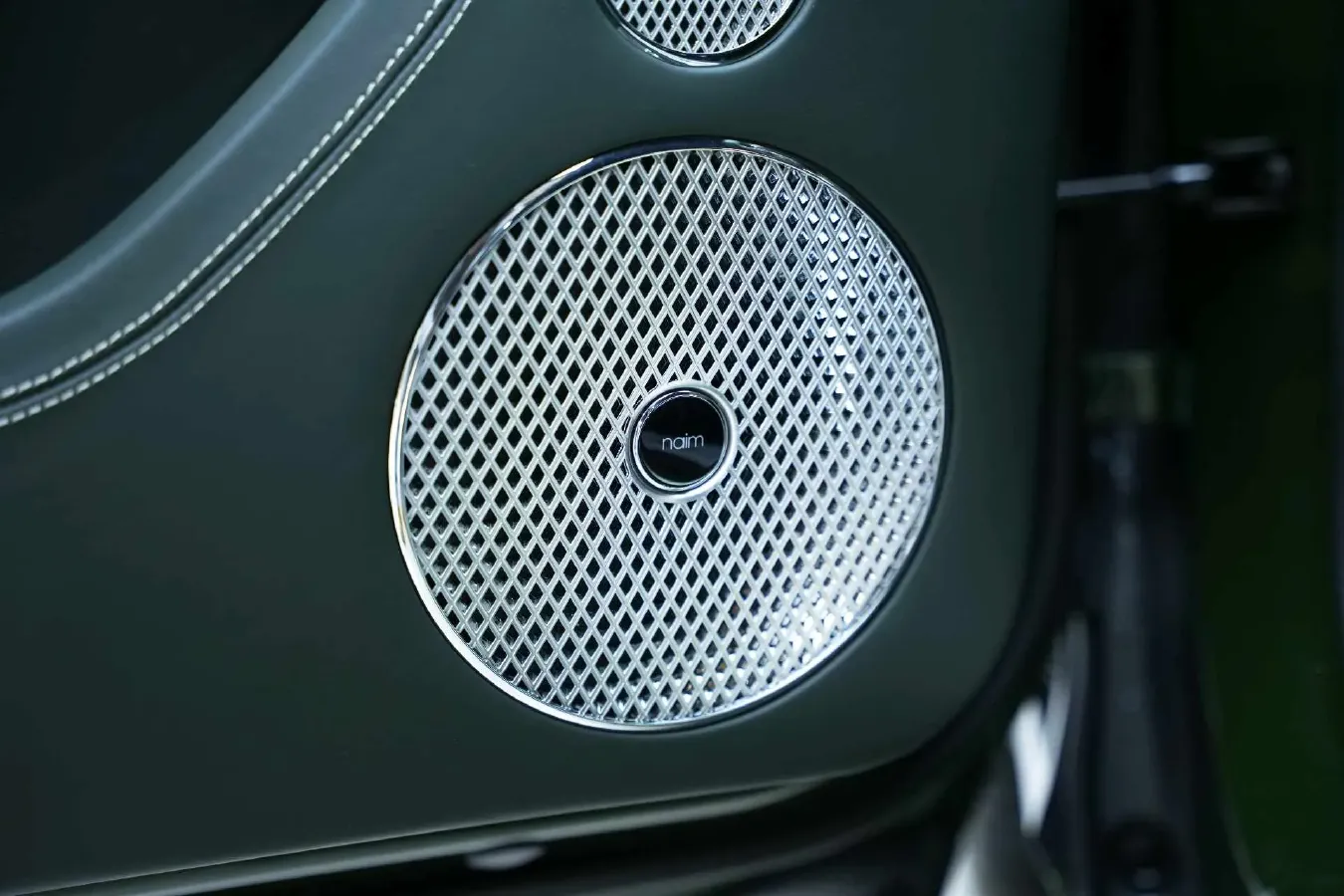 2023 Bentley Continental 4.0T 549HP V8 8DCT,autocango,china used car exporter,china ev exporter,chinese used car exporter,chinese used ev exporter