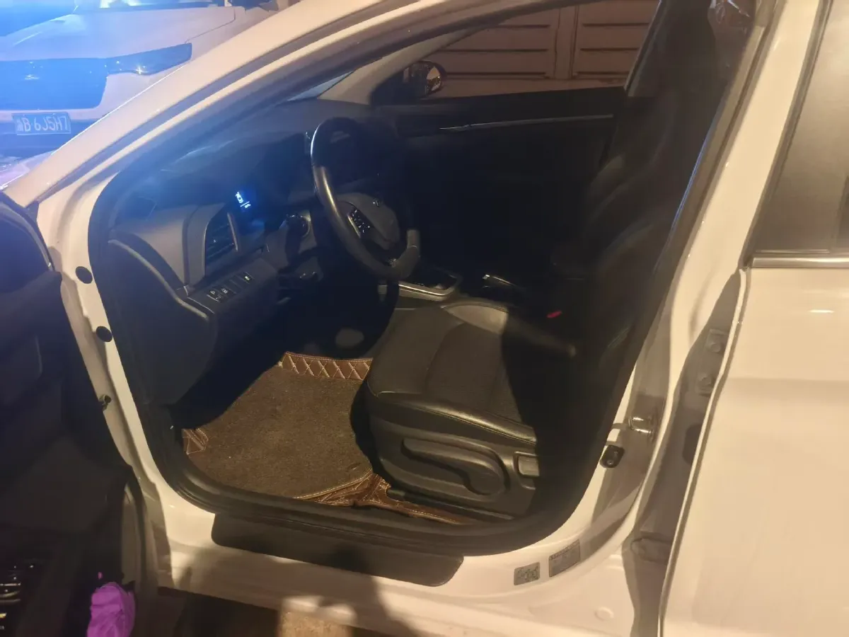 2020 Hyundai Elantra 1.5L 115HP L4 CVT,autocango,china used car exporter,china ev exporter,chinese used car exporter,chinese used ev exporter