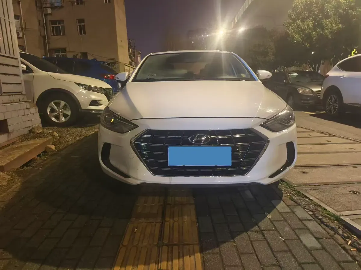 2020 Hyundai Elantra 1.5L 115HP L4 CVT,autocango,china used car exporter,china ev exporter,chinese used car exporter,chinese used ev exporter