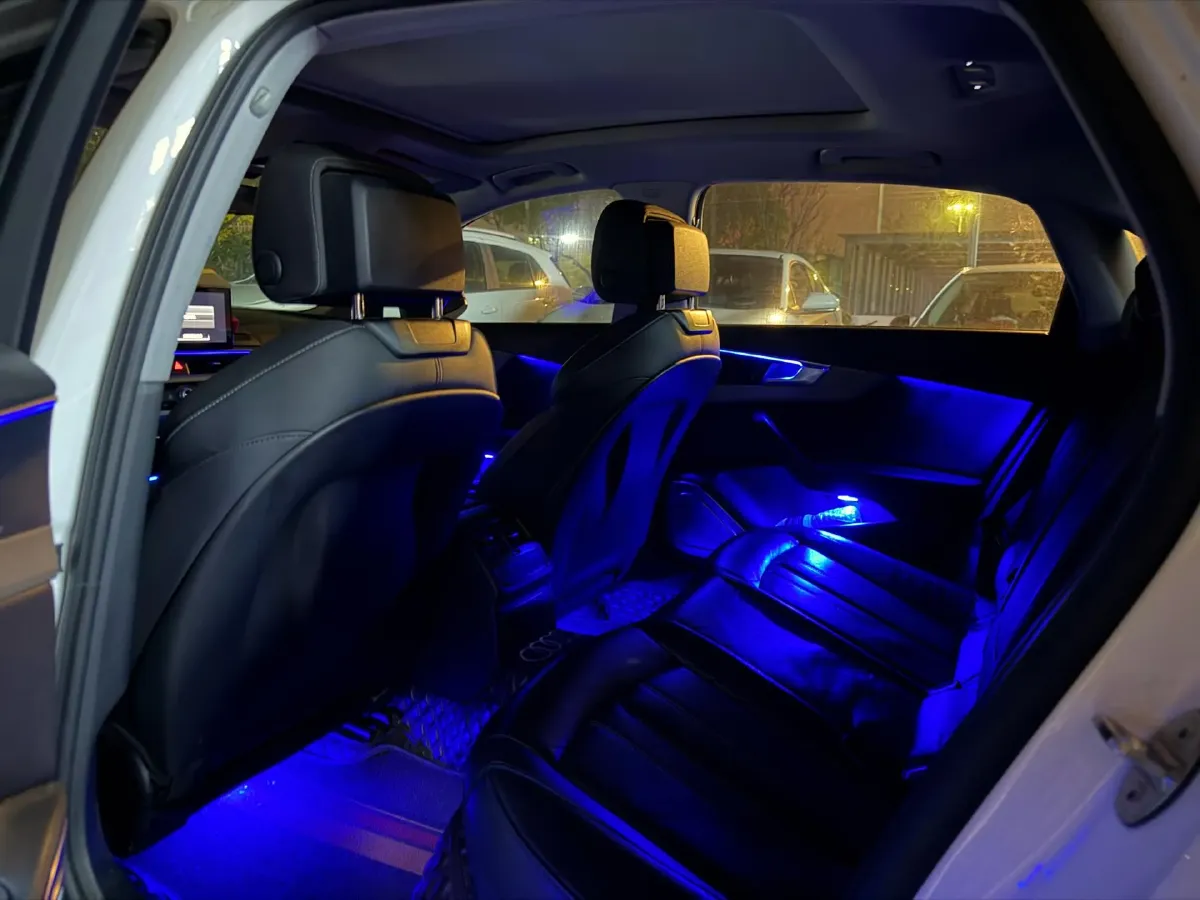 2020 Audi A4L 2.0T 190HP L4 7DCT,autocango,china used car exporter,china ev exporter,chinese used car exporter,chinese used ev exporter