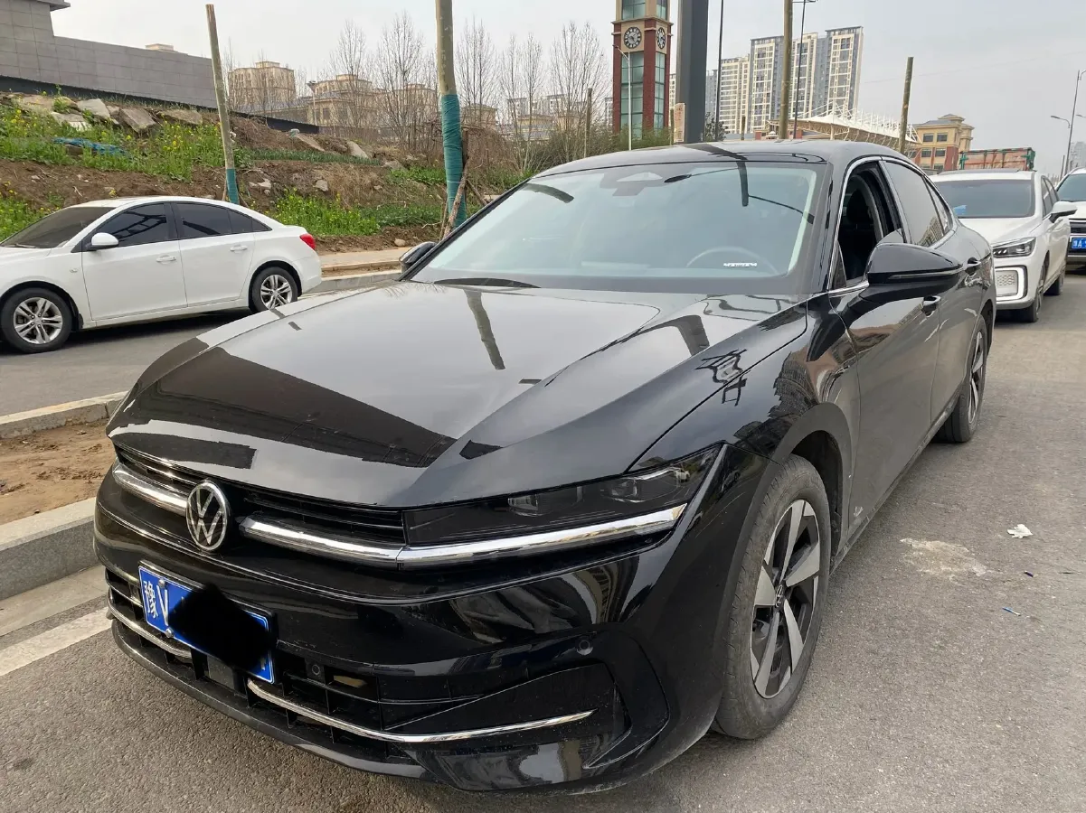 2024 Volkswagen Magotan 2.0T 220HP L4 7DCT,autocango,china used car exporter,china ev exporter,chinese used car exporter,chinese used ev exporter